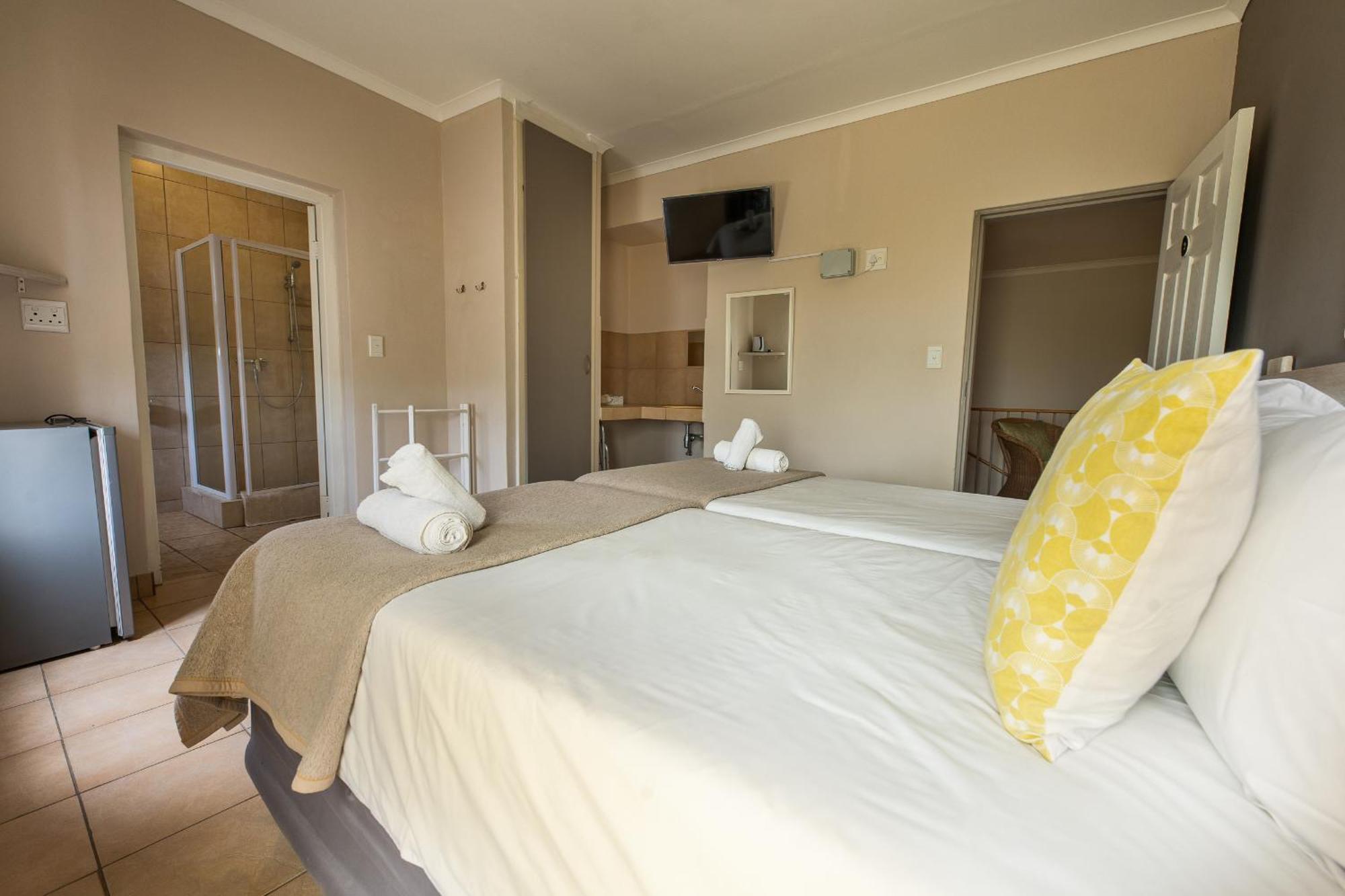 Guesthouse Fischreiher B&B Swakopmund Exterior foto